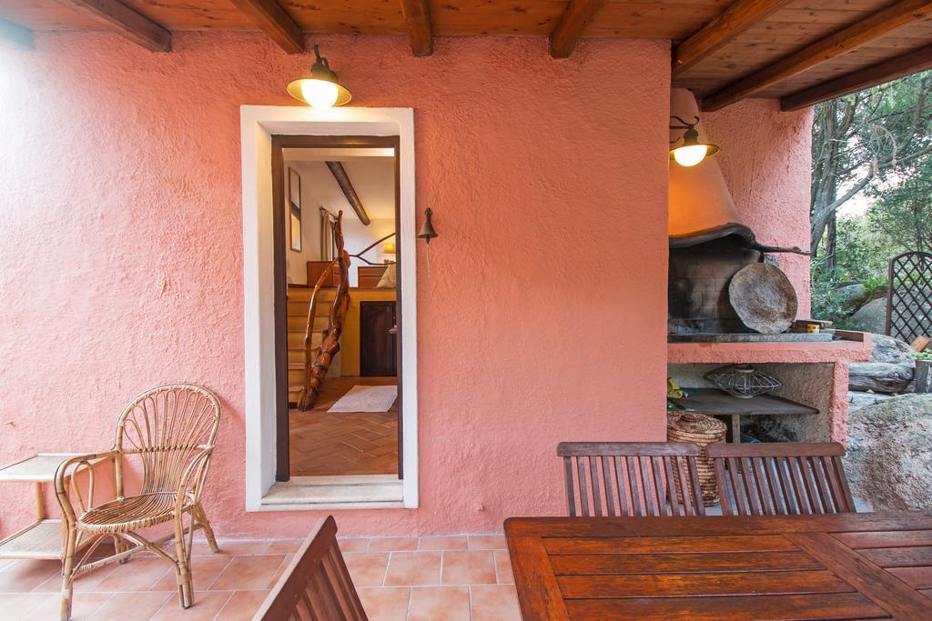 Casa Vacanze San Pantaleo Villa Bagian luar foto